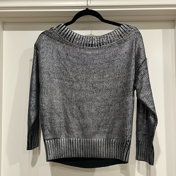 Revolve🖤Sweater - Picture 4 of 4